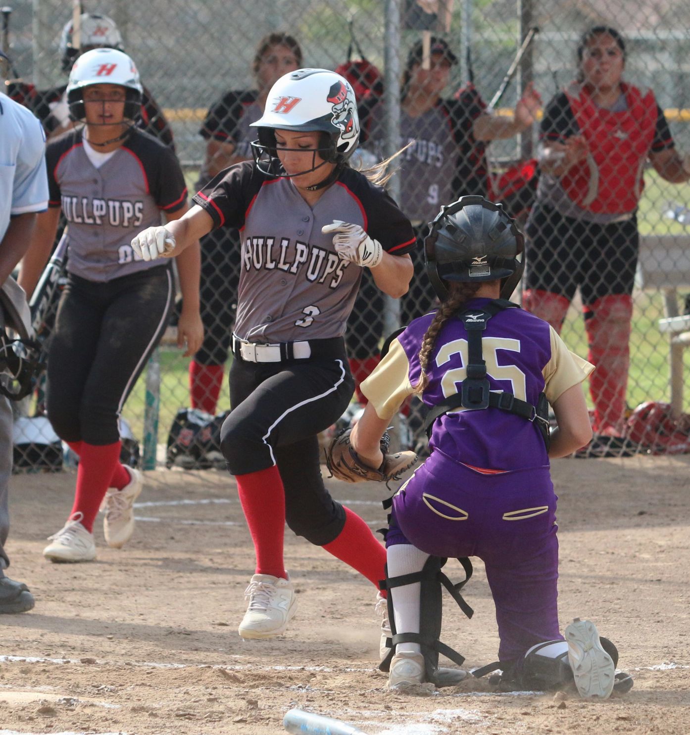Bullpups use big sixth inning to reach semifinals